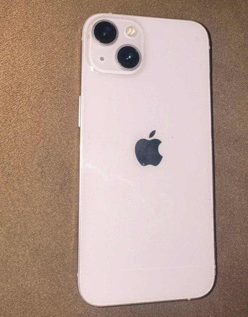 Apple iPhone 13 0