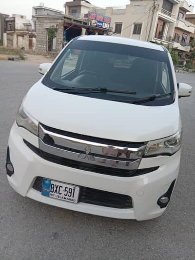Mitsubishi EK Custom 2013