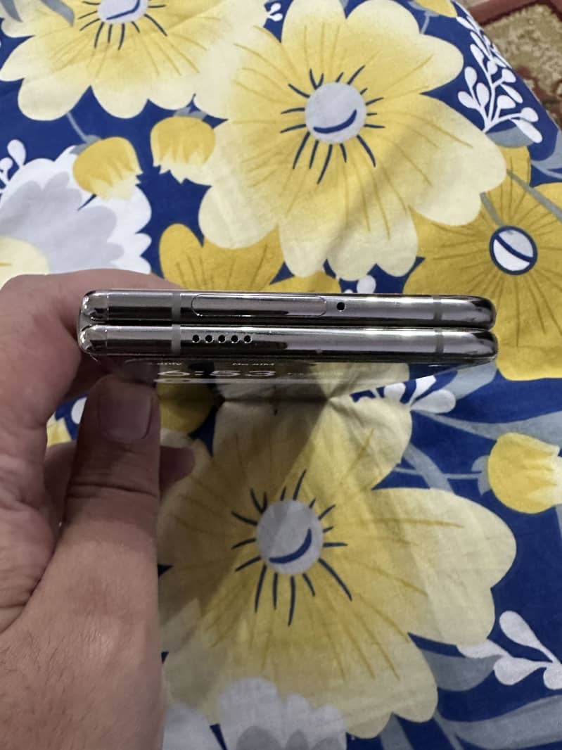 Google Pixel Fold 8