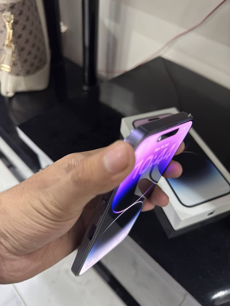 Apple iPhone 14 Pro Max 1