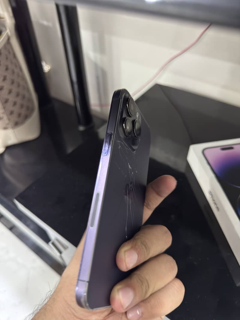 Apple iPhone 14 Pro Max 4
