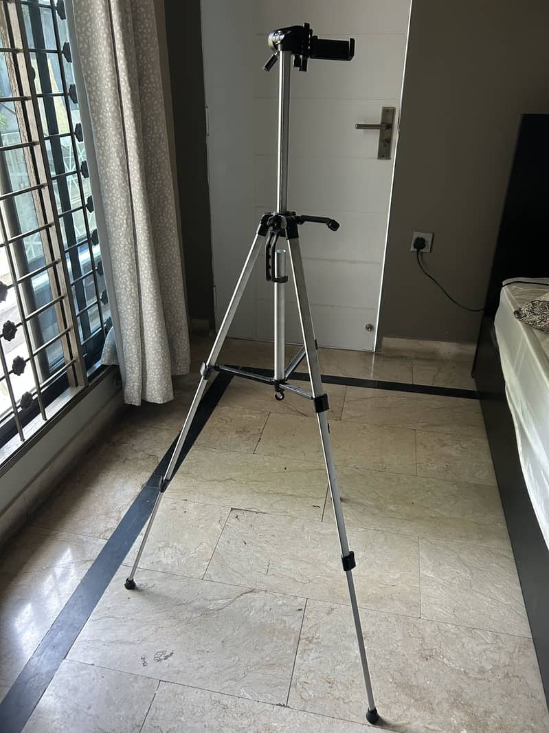 Tripod 2