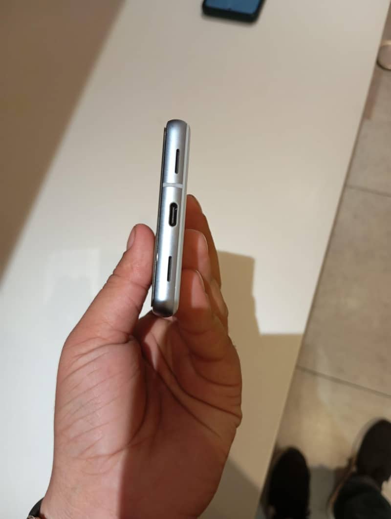 Google Pixel 7a 1