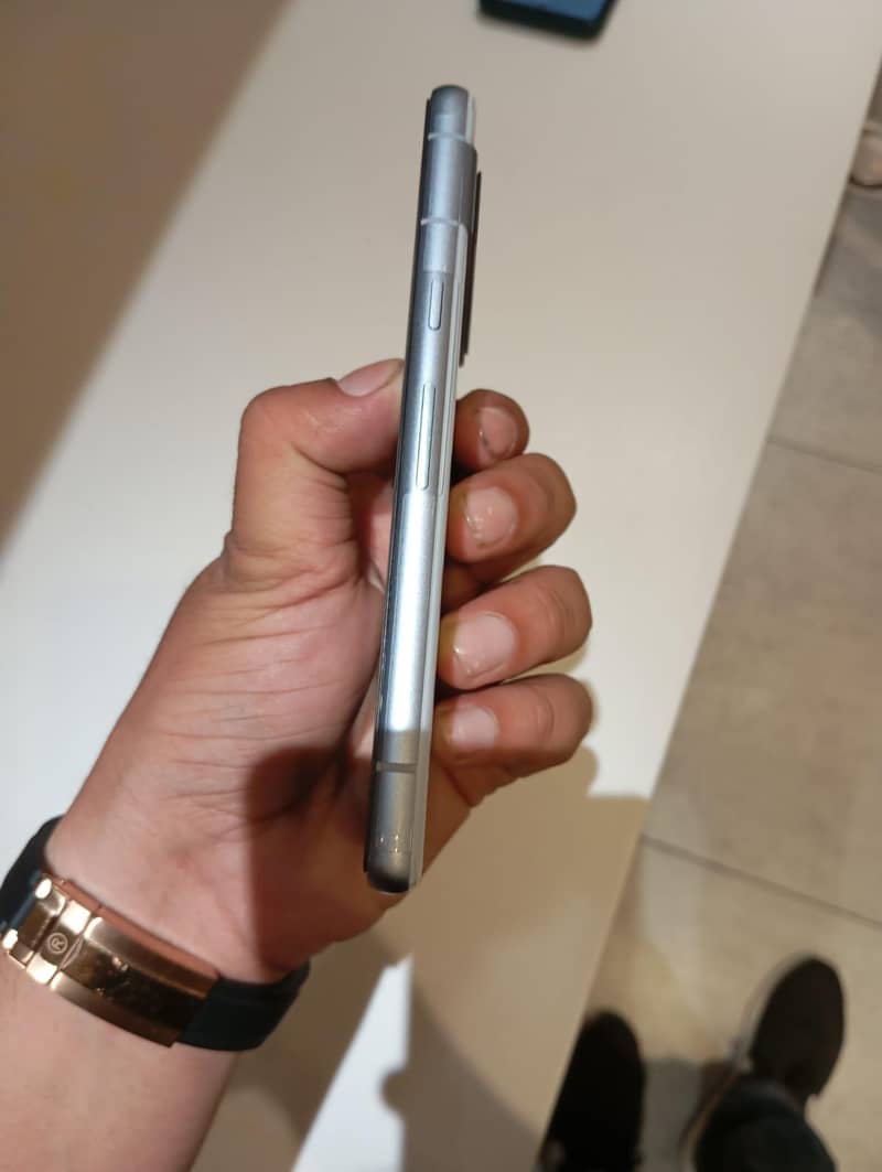 Google Pixel 7a 3