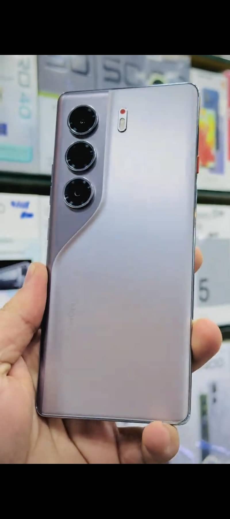 Tecno CAMON 40 Pro 4