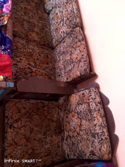sofa for sale in good condition