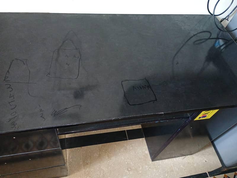 Computer Table 1