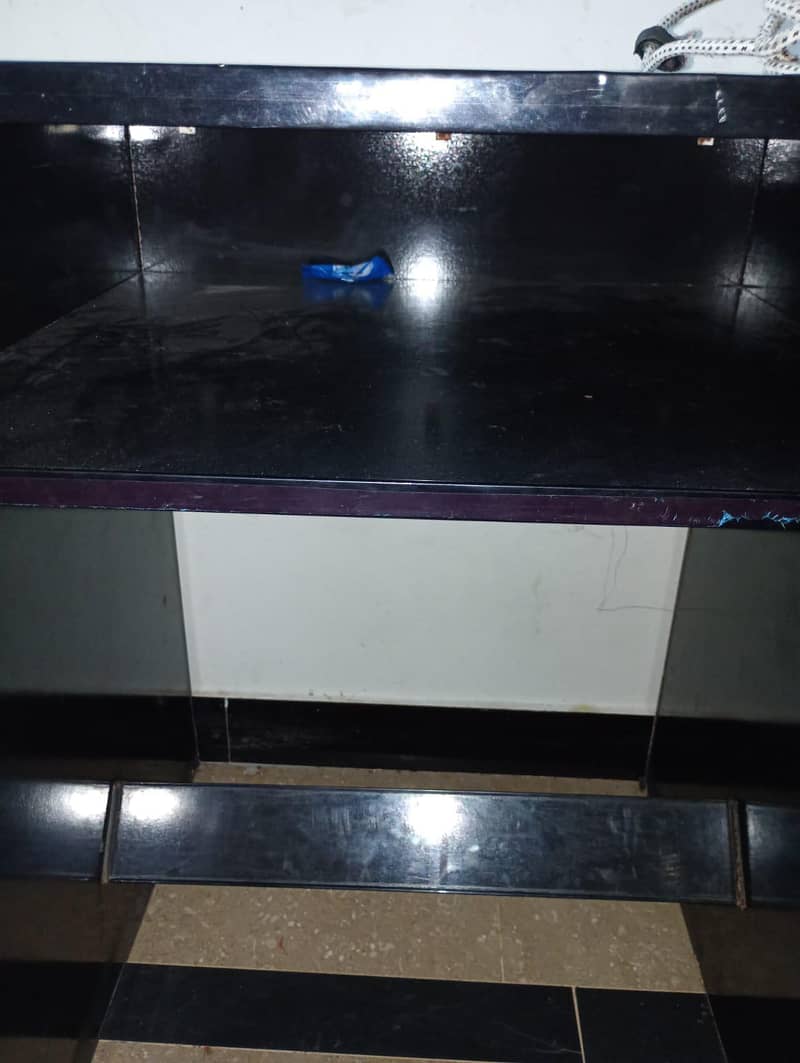 Computer Table 4
