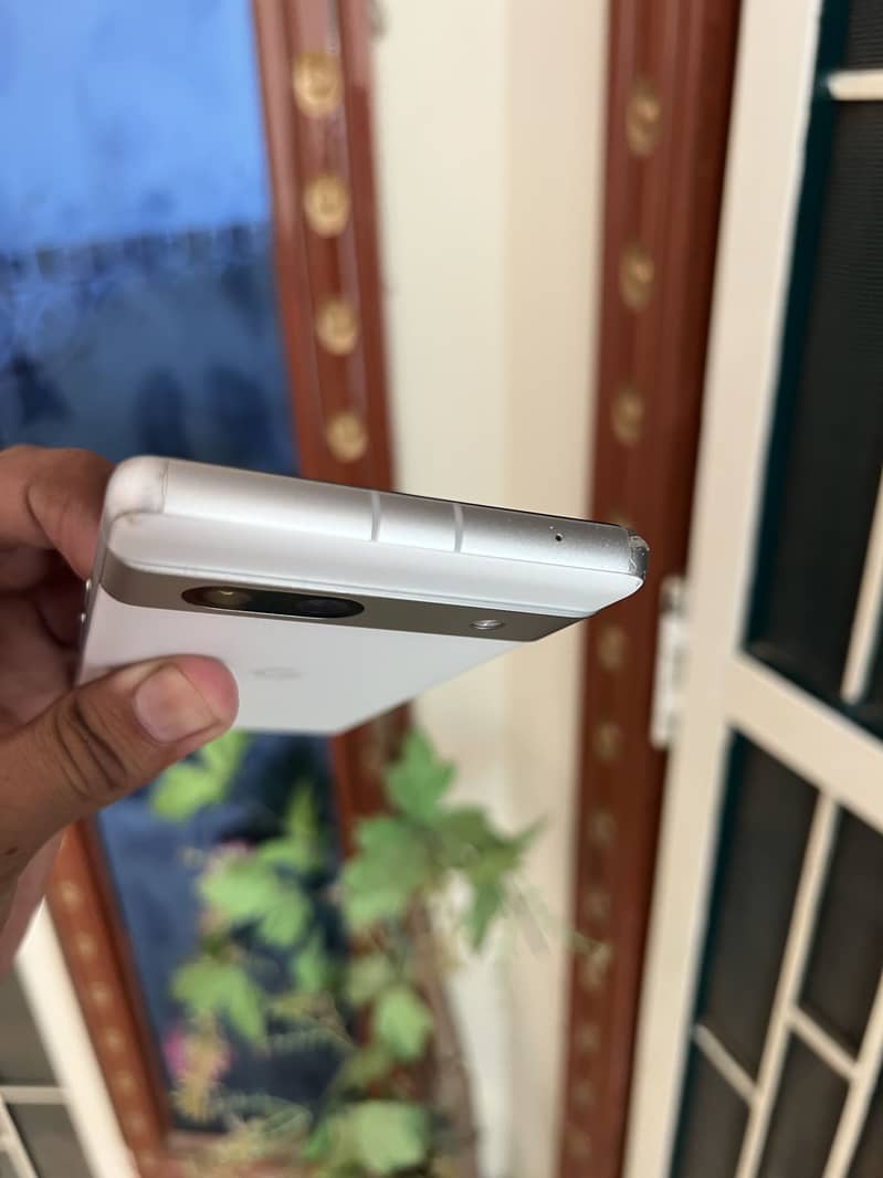 Google Pixel 7a 4