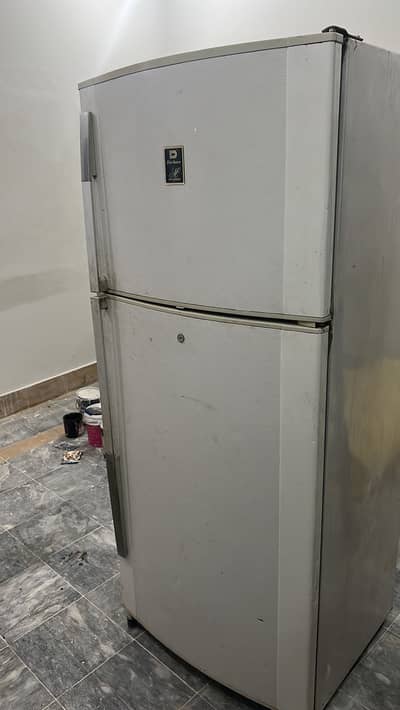 Refrigerator