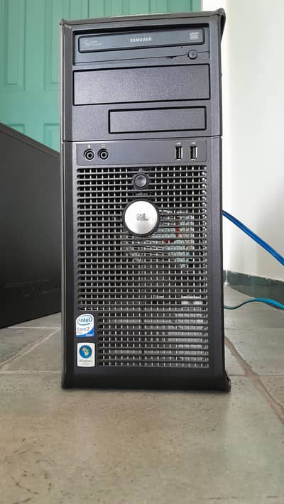 2 Casings with Motherboard/processor+RTX 2 Card