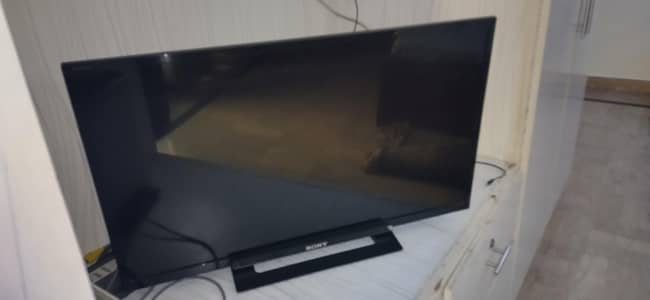 lcd 32 inches Sony bravia