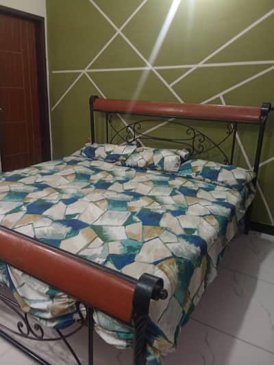 urgent sale queen size bed for sale