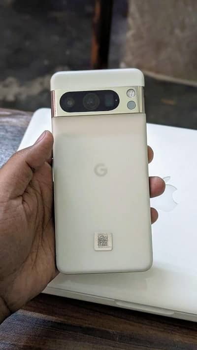 Google Pixel 8 Pro