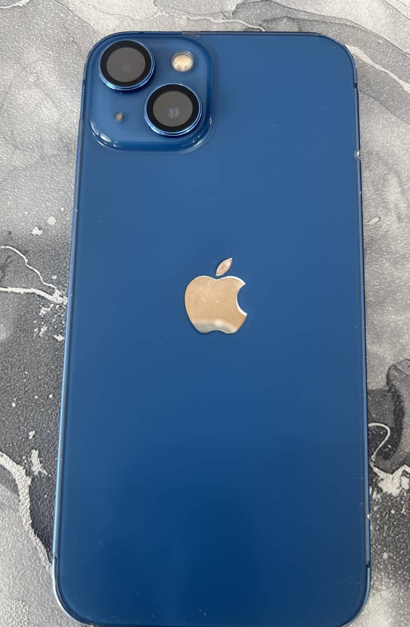 iPhone 13 0