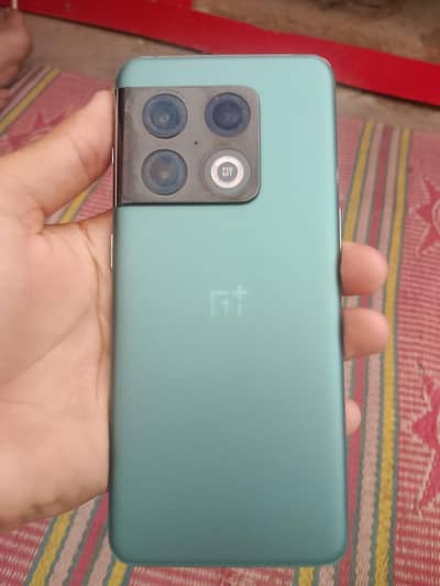 One Plus 10 Pro