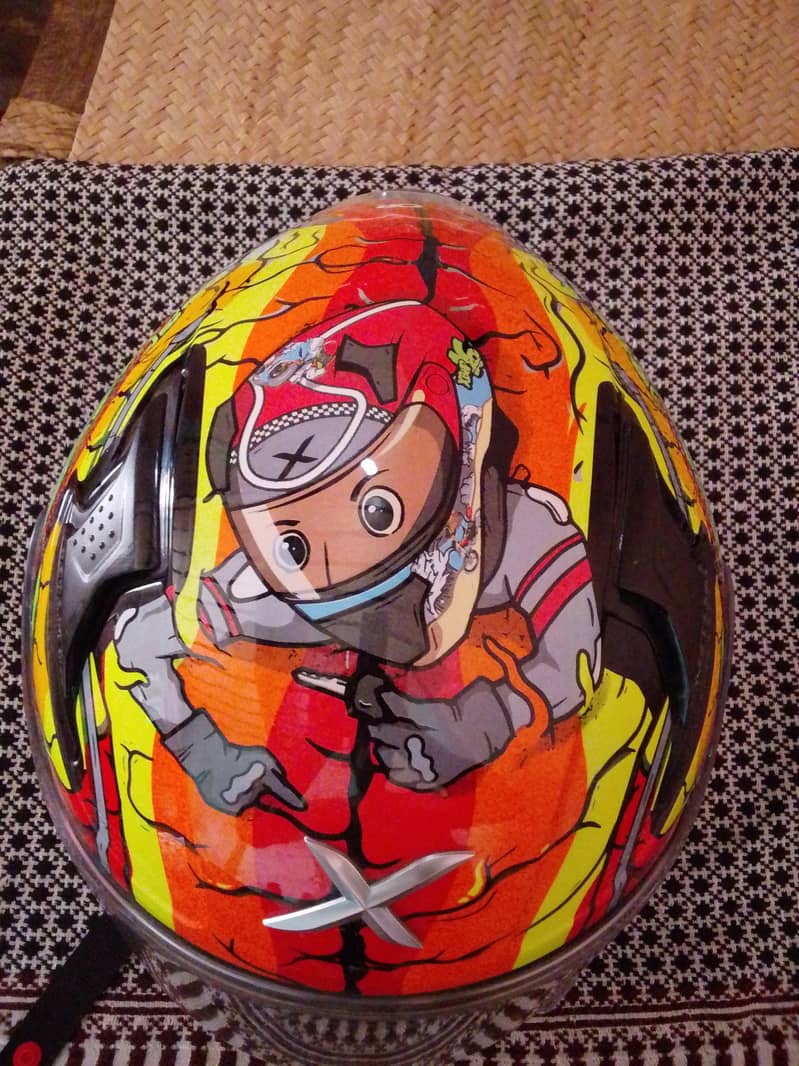 helmat 5
