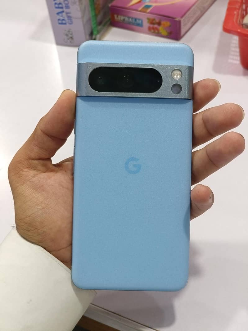 Google Pixel 8 Pro 0