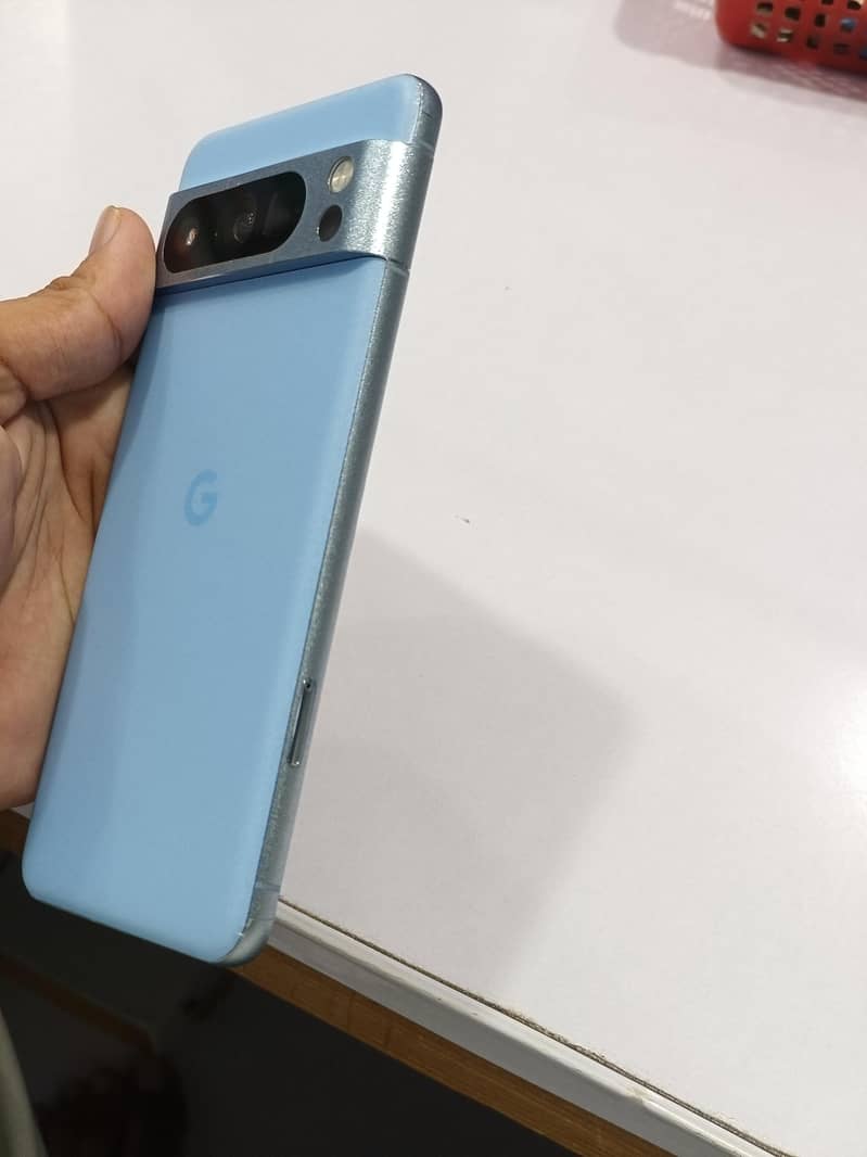 Google Pixel 8 Pro 1