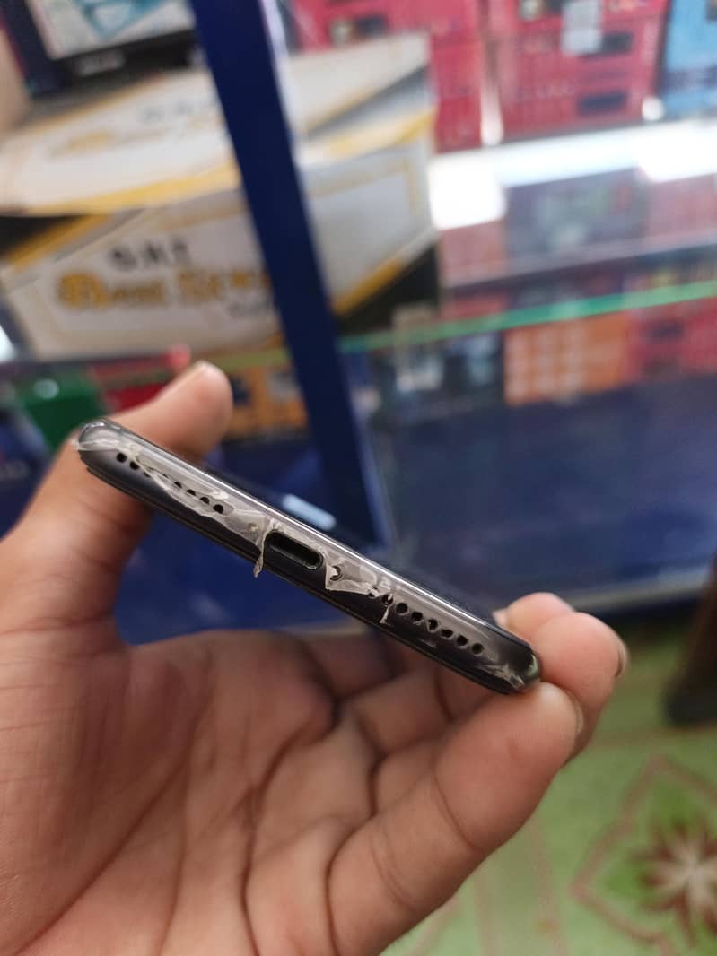 Apple iPhone 8 Plus 2
