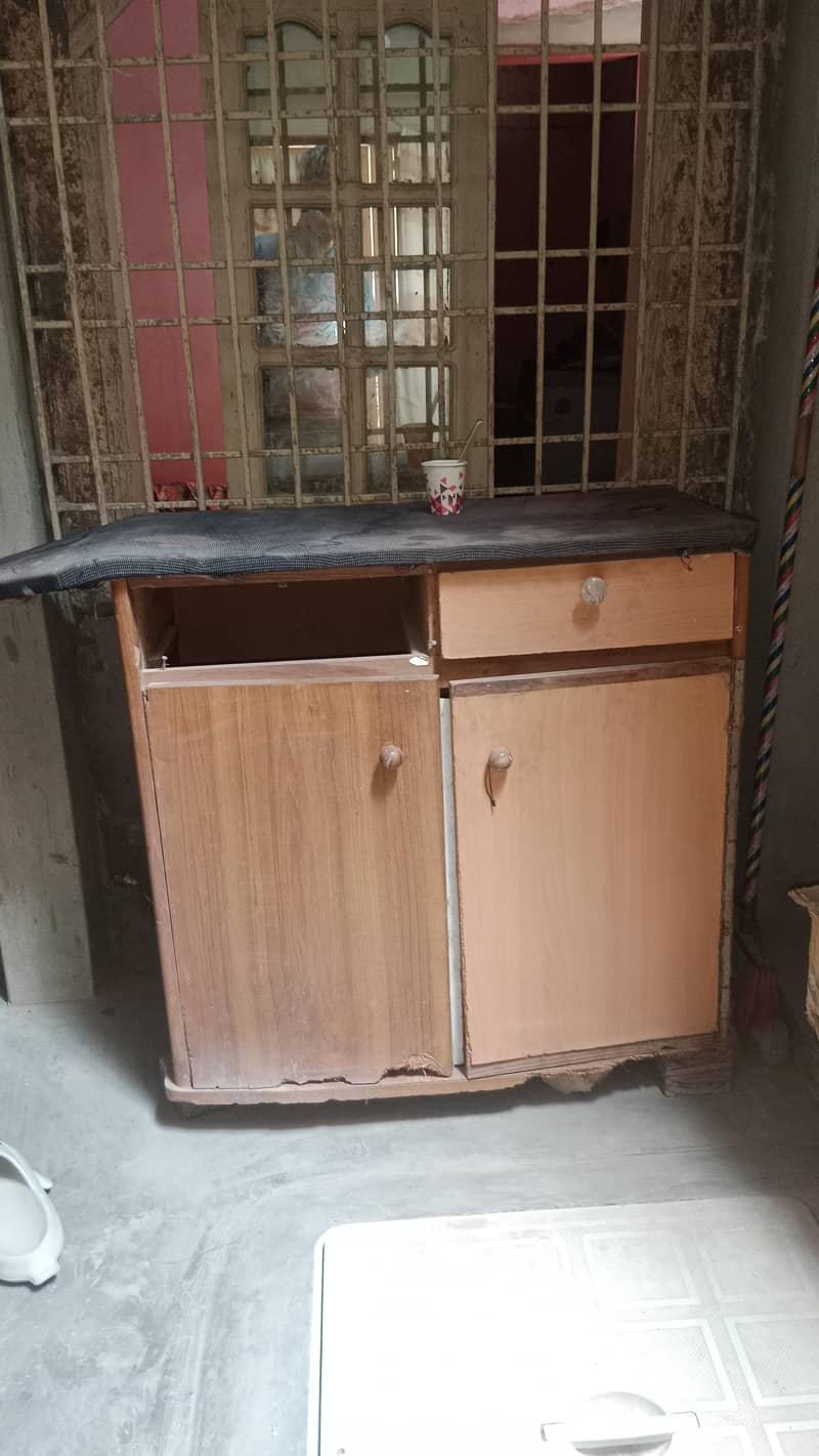 shoes rack/ Table 0