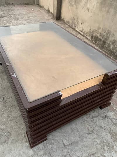 Centre table