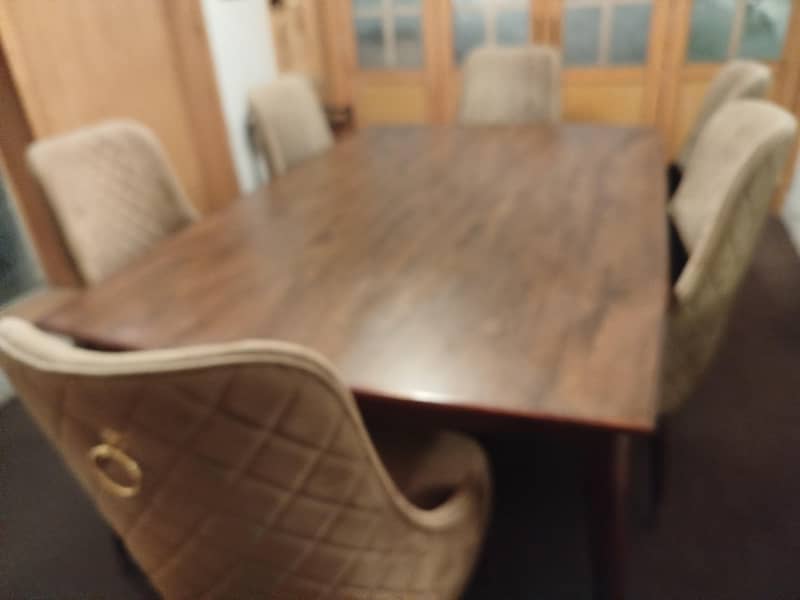 Premium Dinning Table 0