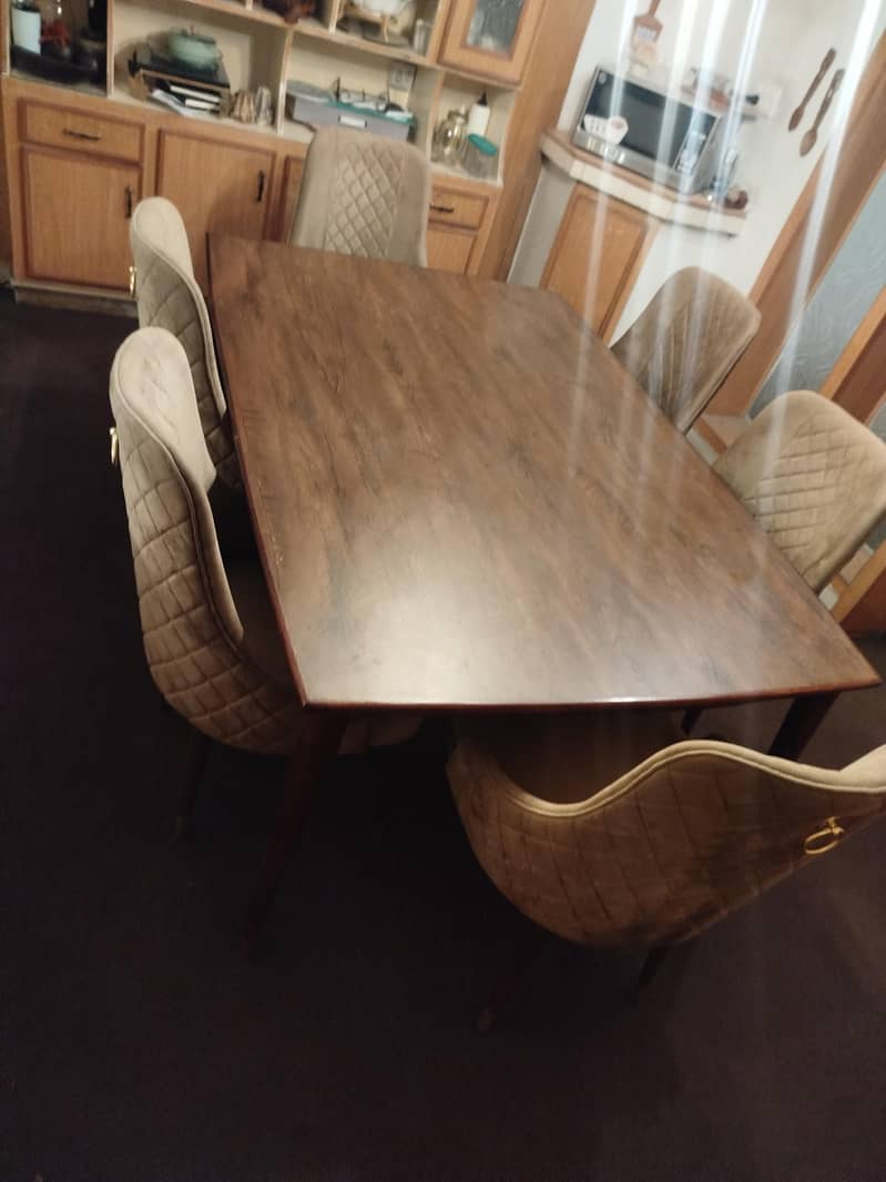 Premium Dinning Table 2