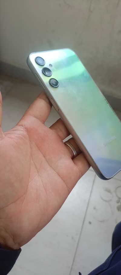 samsung A24 8.128
