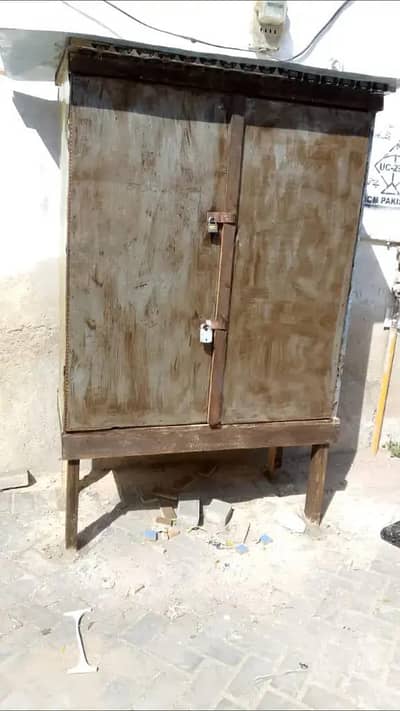 cabin sell lakri ka munasib rates mai
