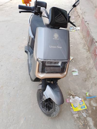 New Electric Bike for sale 1 charge per 90 kilometer average