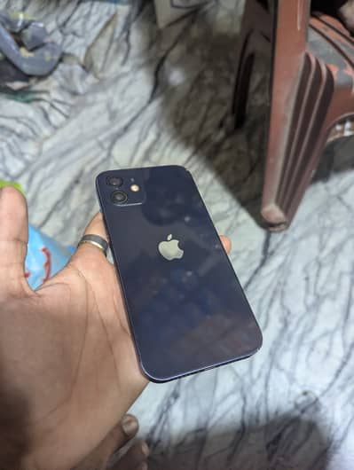 I Phone 12 ( exchange possible )
