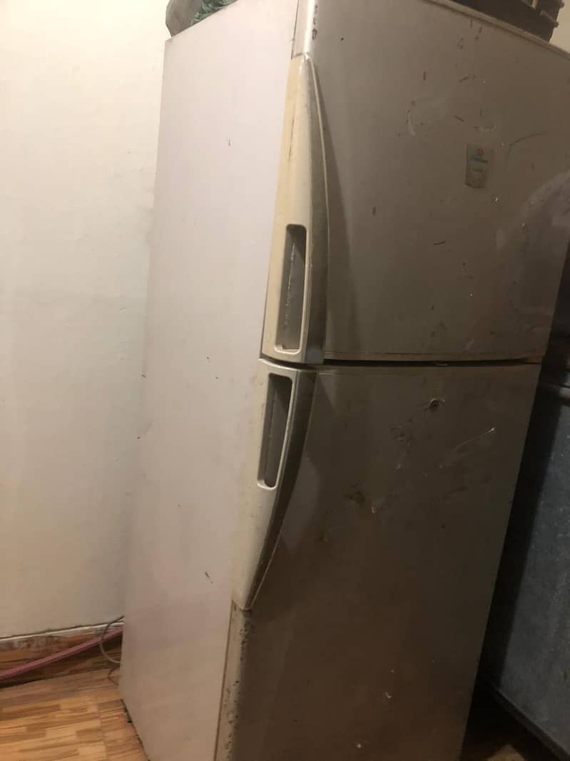 Dawlance Refrigenetor 0