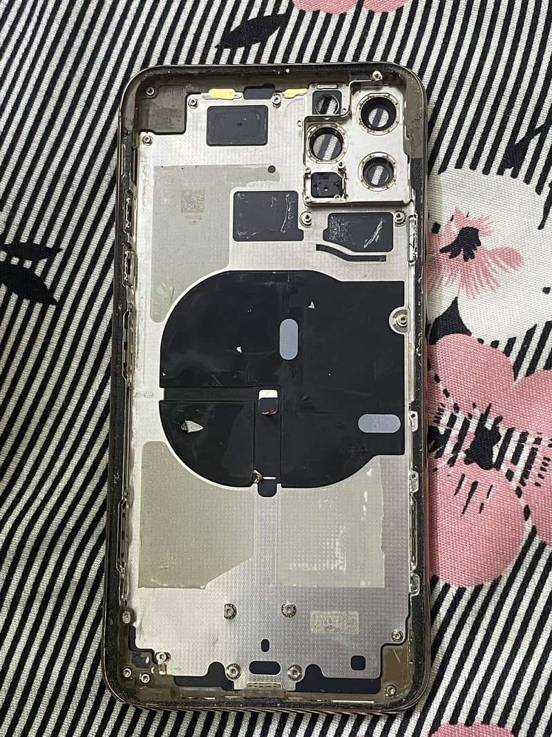 Apple iPhone 11 Pro Max Casing 1