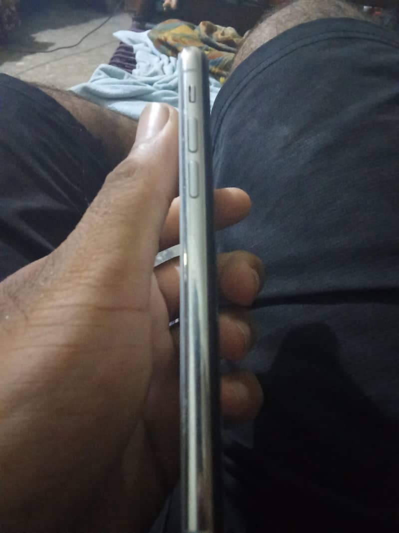 Apple iPhone X 2