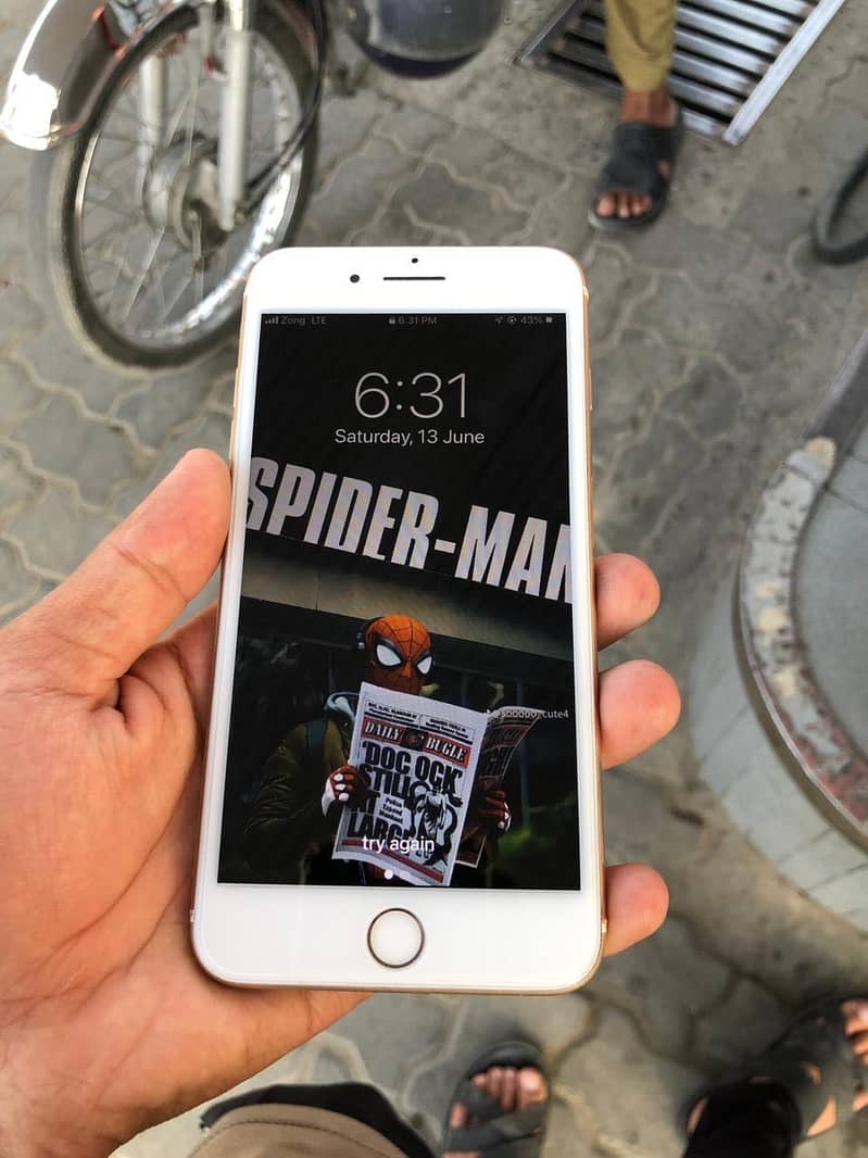 Apple iPhone 7 Plus 4