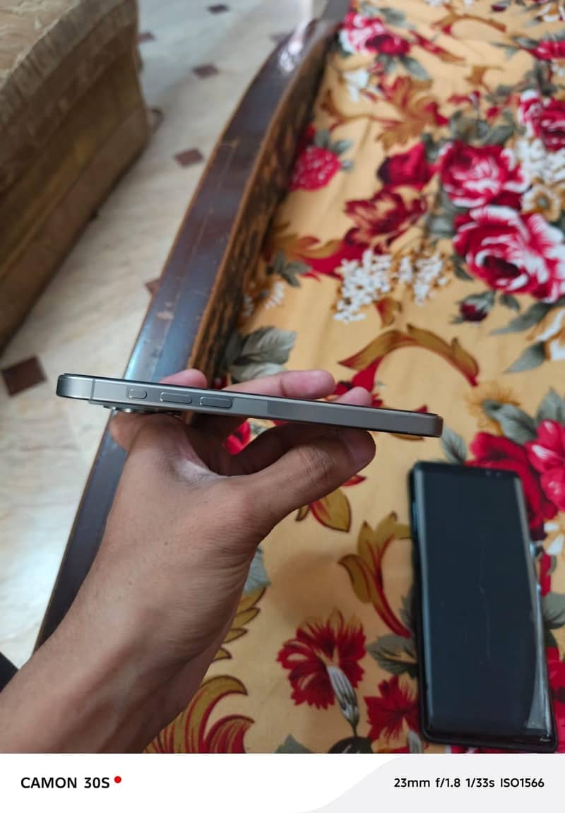 iPhone 15 Pro 2