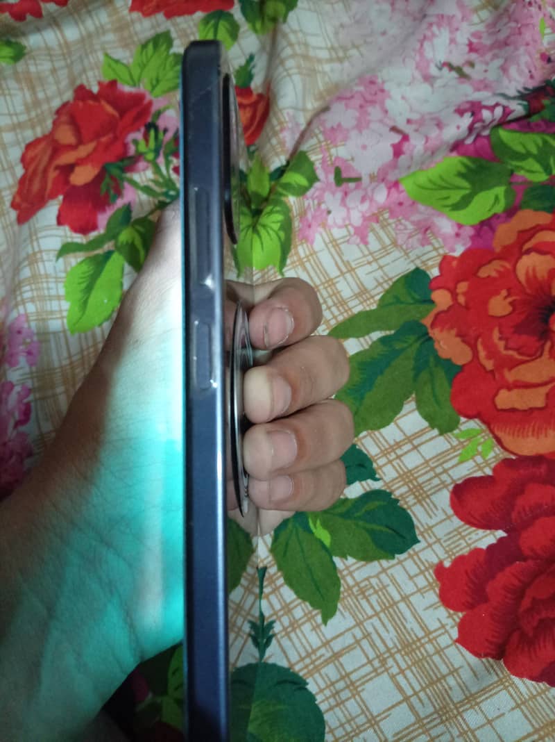 OPPO A6k 1