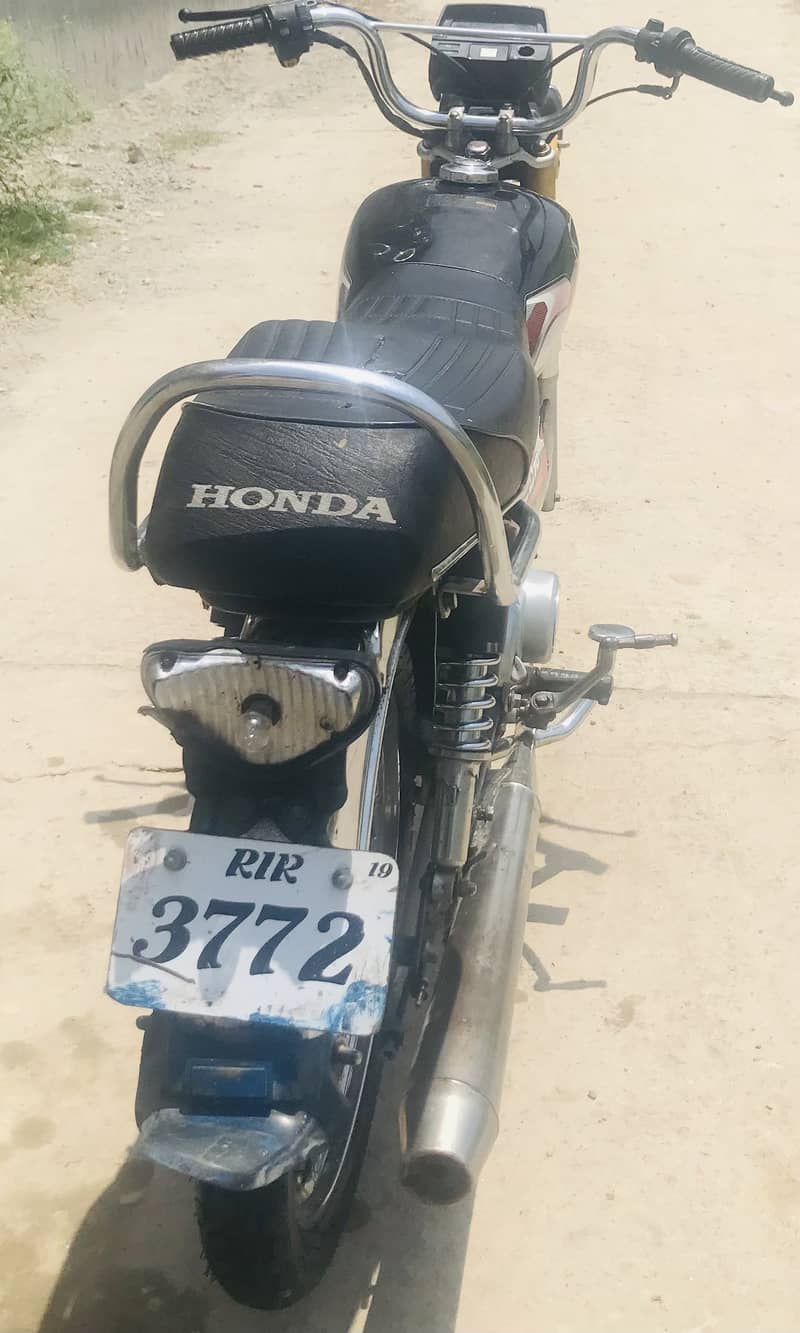Unique 70 3