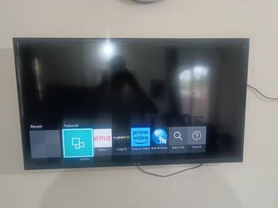 Samsung 40 inch Smart LED - Not Malaysian