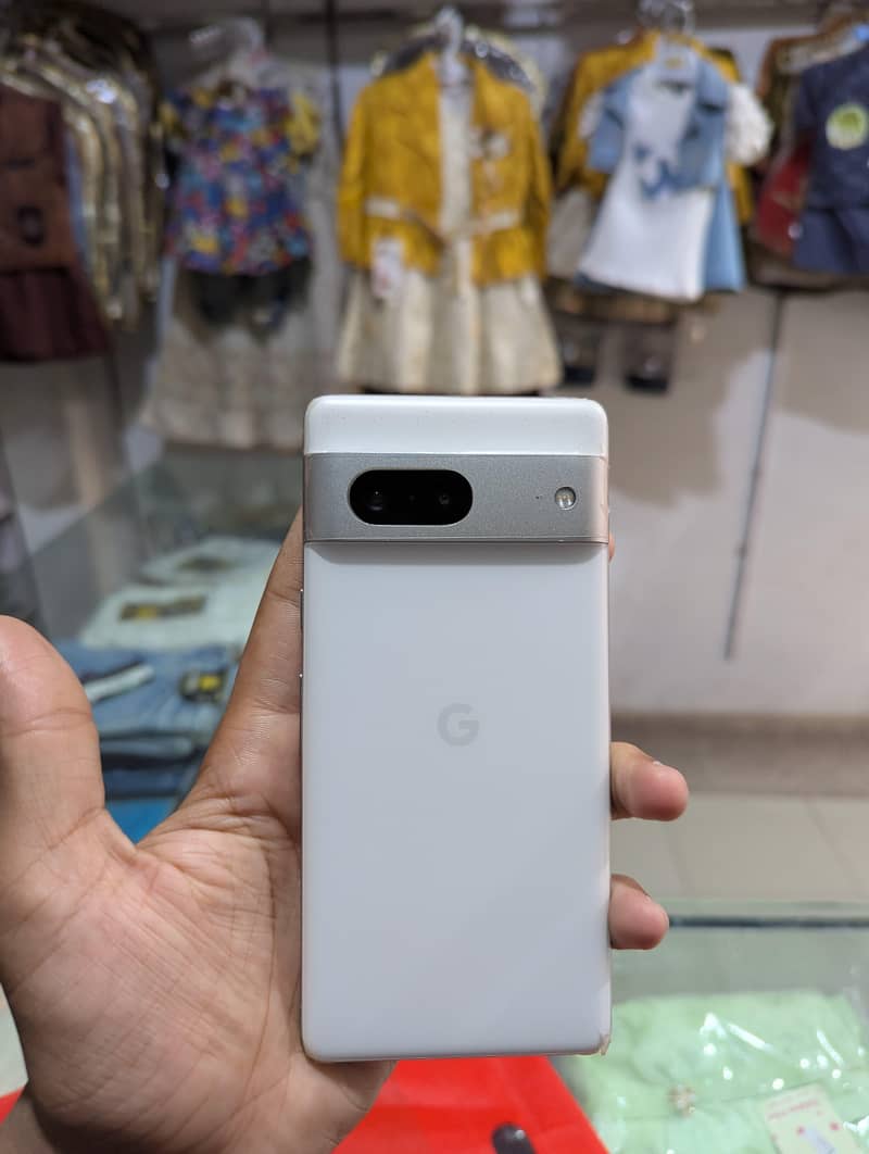 Google Pixel 7 2