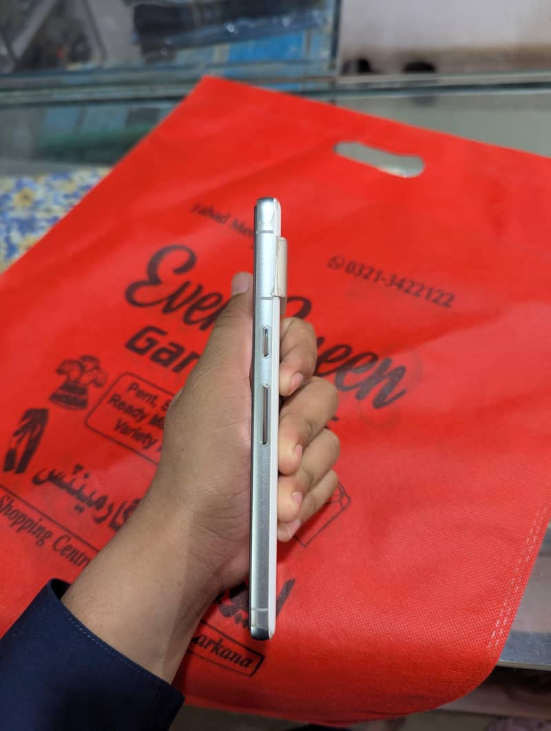 Google Pixel 7 6