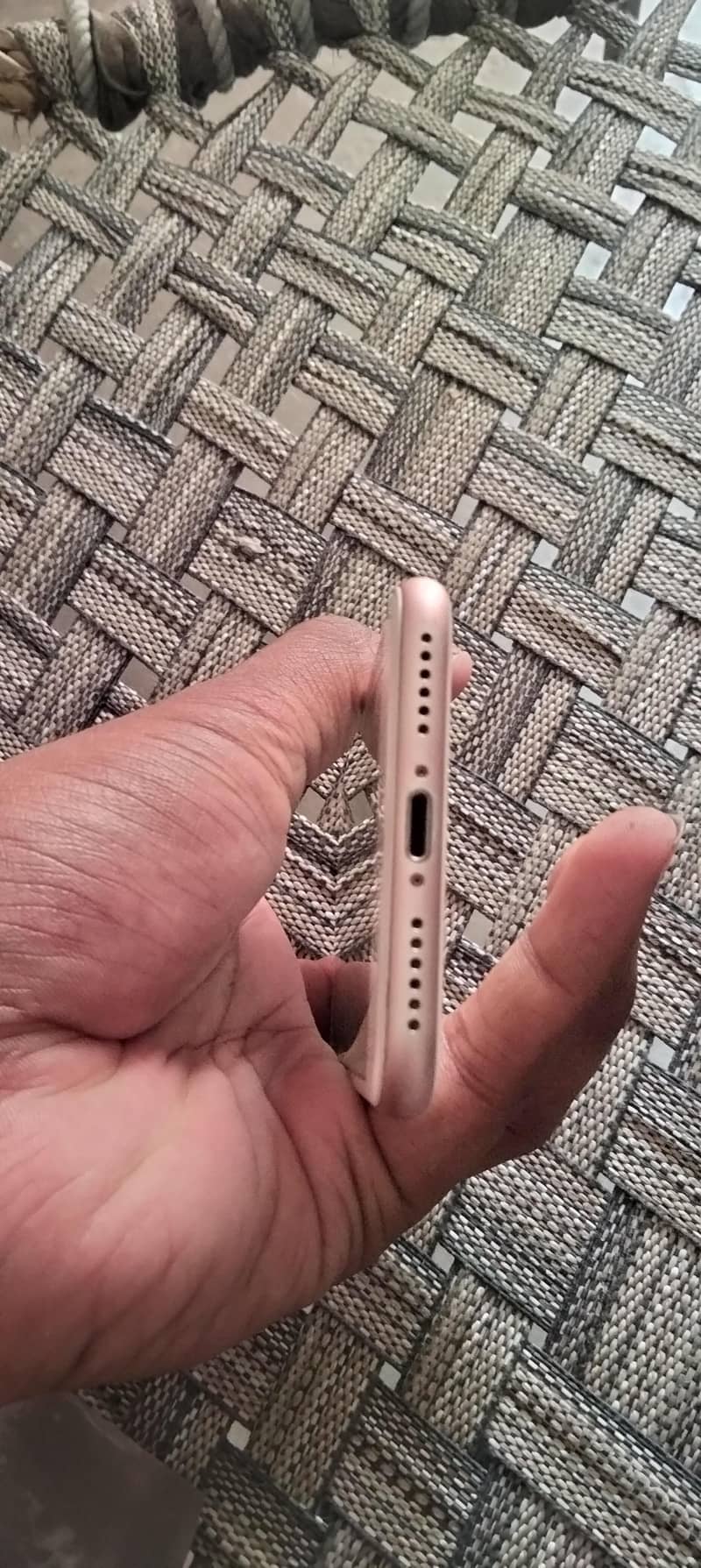 Apple iPhone 8 3
