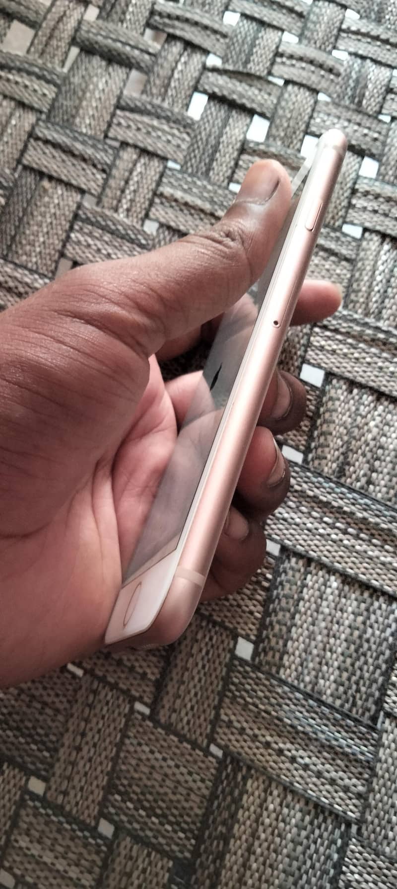 Apple iPhone 8 4