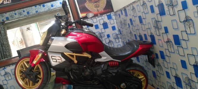 best condition and revers gear and Bluetooth on horn very amazing toy