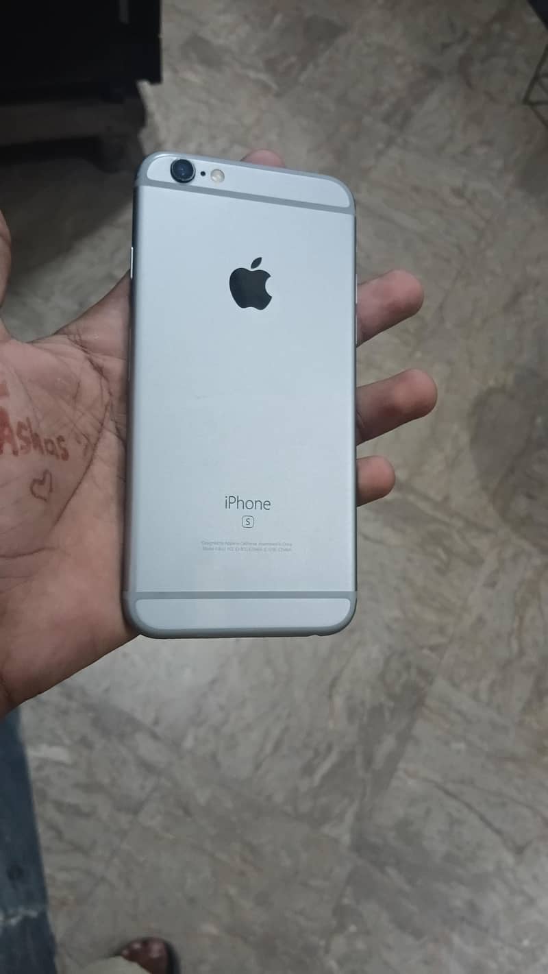 Apple iPhone 6S 4