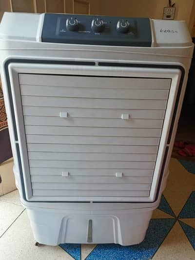 i-zone cooler urgent sale
