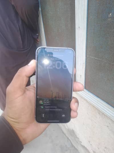 Apple iPhone 12