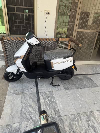 revoo a11 lithium bike for sale