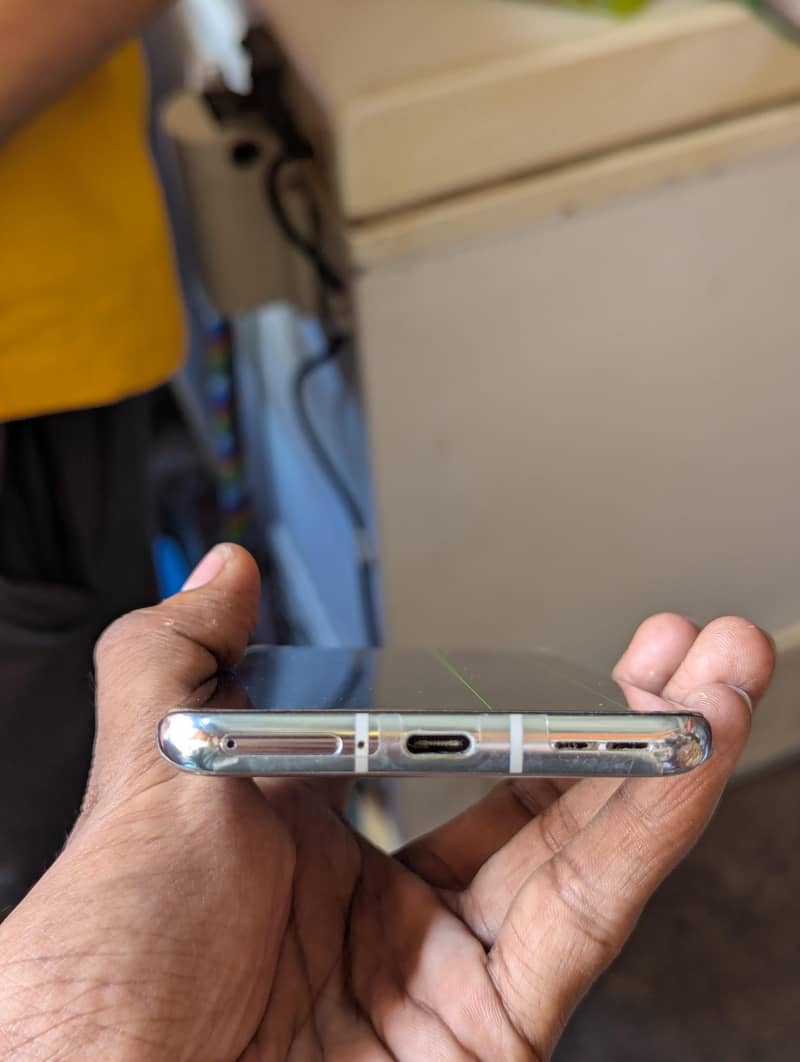 One Plus 9 Pro 4